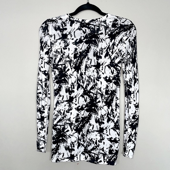 Kokun Abstract Granite Print Fitted Crew | Bamboo & Cashmere Top | Sz Medium - Picture 5 of 7